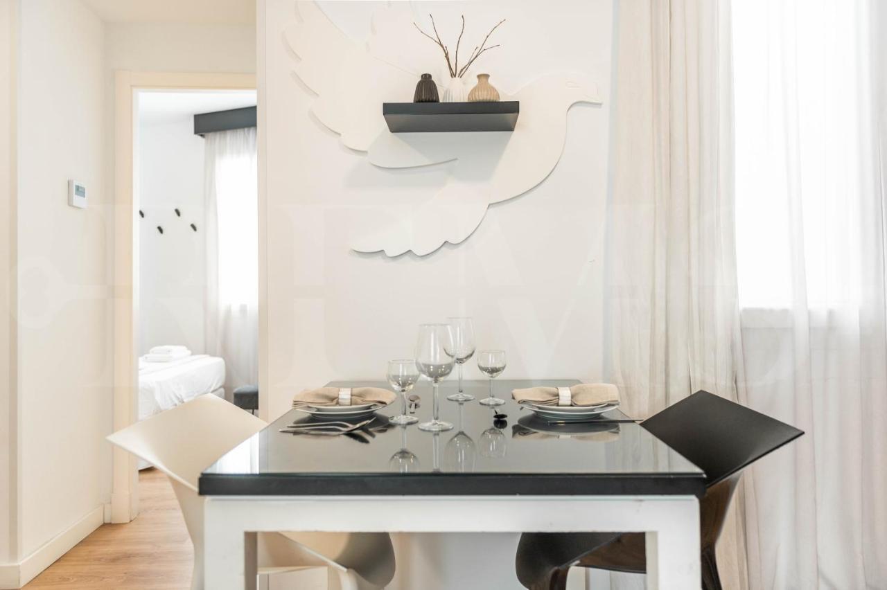 Ferienwohnung Inviting Duplex In Front Of Picasso Museum By Rems Málaga Exterior foto